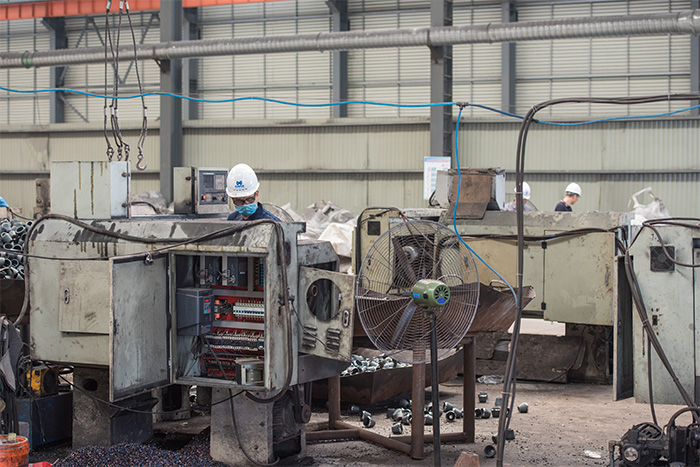 瓦房店网架配件-锥头加工车间